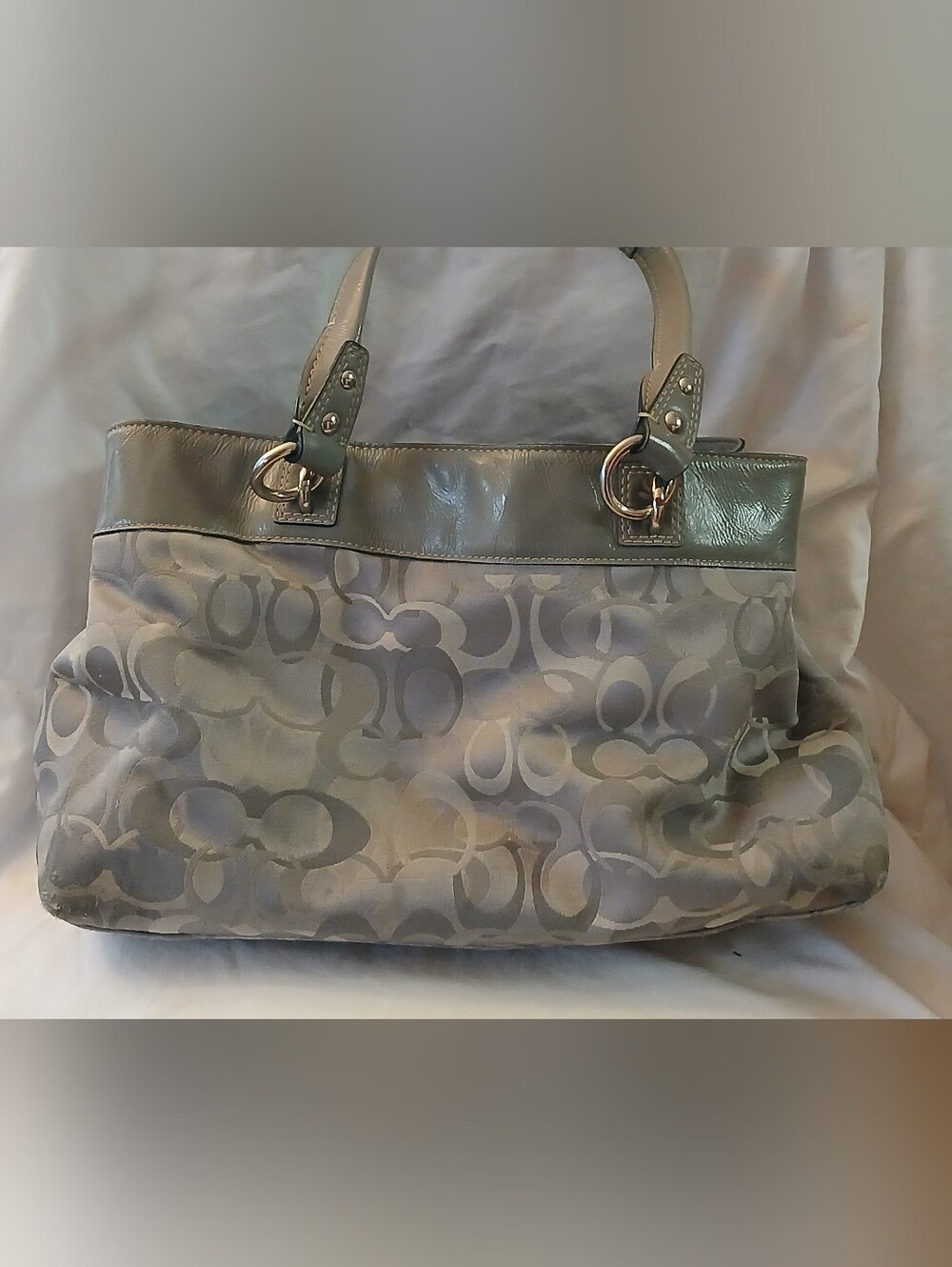 Vintage Coach F15120 Penelope Signature line - Gray. Gently Used Good Condition - Picture 3 of 10